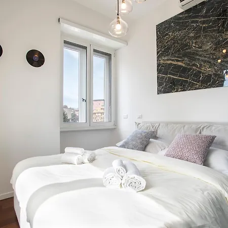 Piramide Family Apartment Rome-2
